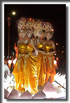 Loy-Kratong-princesses
